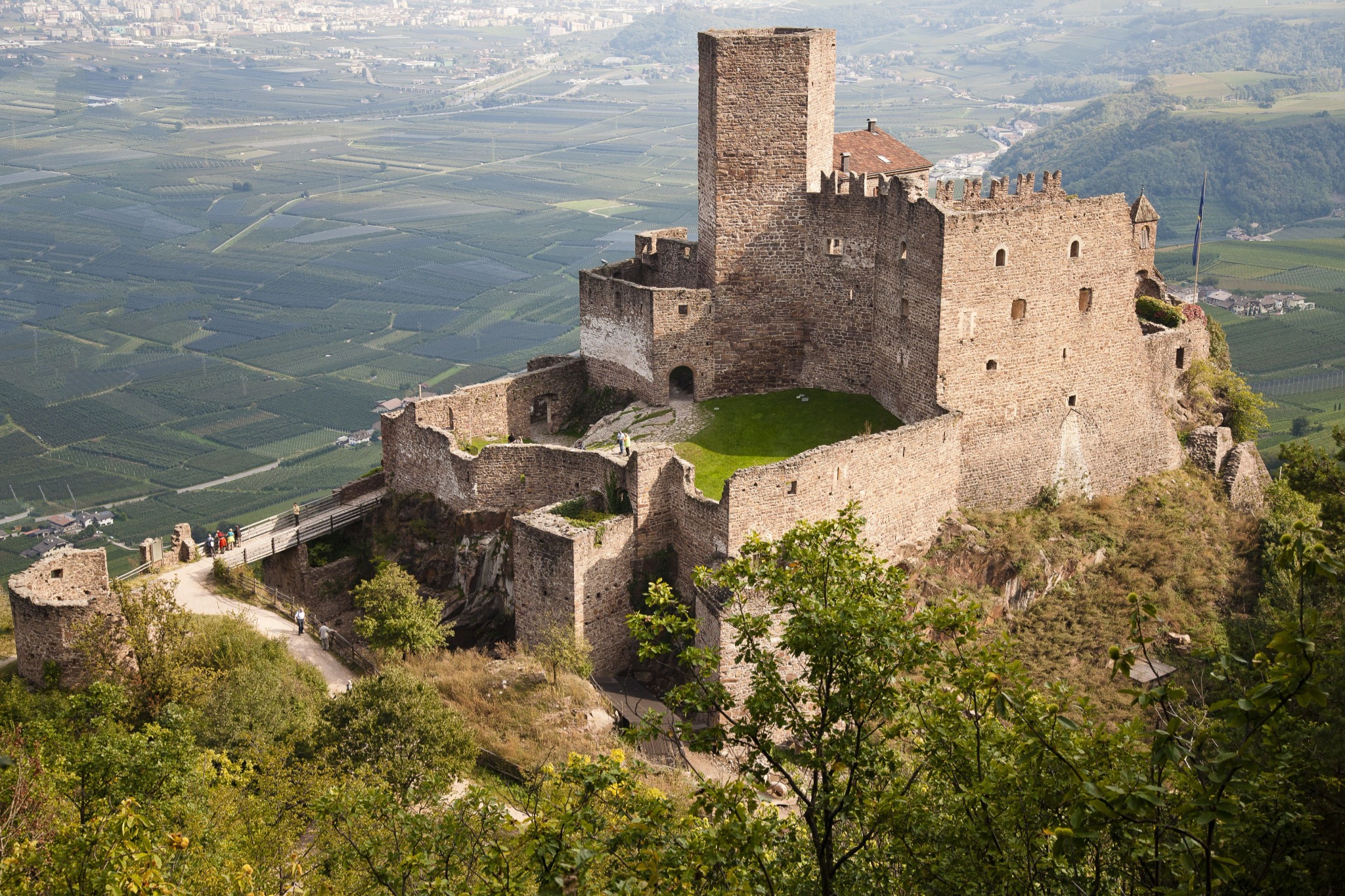 Burg Hocheppan